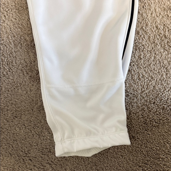 New Balance White Sports Pants with Black Trim - Picture 3 of 7